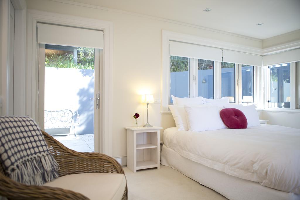 970 Lonely Bay Lodge Cooks Beach Экстерьер фото